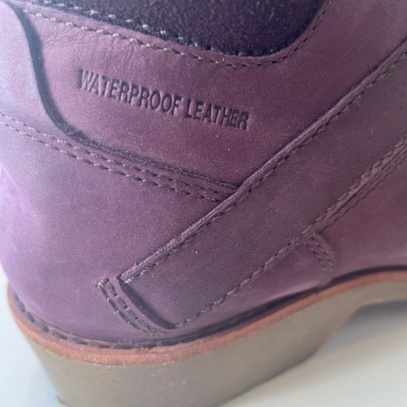 Boots - Picture 3 of 5